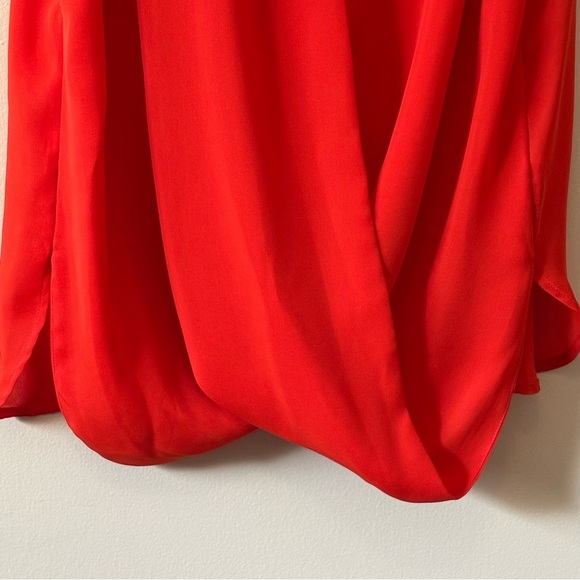 Michael Kors| Gorgeous Bright Red Sleeveless Wrap Blouse w/ Gold Bar Sz XS - Picture 5 of 7